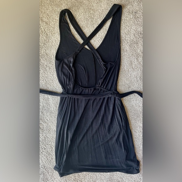 BCBGeneration Short Black Criss-Cross Back Dress Size S | Pockets | Gently Worn - Picture 1 of 7